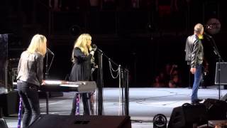 Fleetwood Mac with Christine McVie  Dont Stop London O2 Sept 25th 2013 [upl. by Dyol]